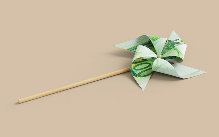 High Rewards with Low Risk: Fund Managers Earn Extraordinary Income in Emerging Markets – Follow the Money